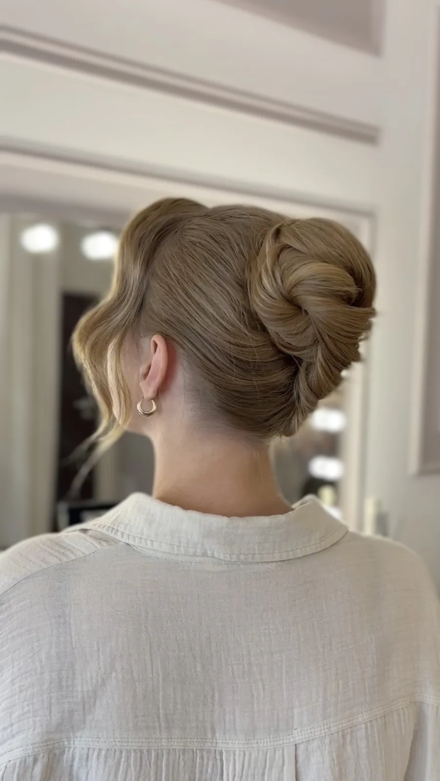Fryzura ślubna - french twist, stylizacja Anna Popek