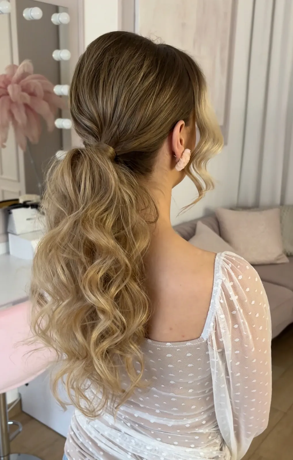 Fryzura ślubna - kucyki, stylizacja Anna Popek