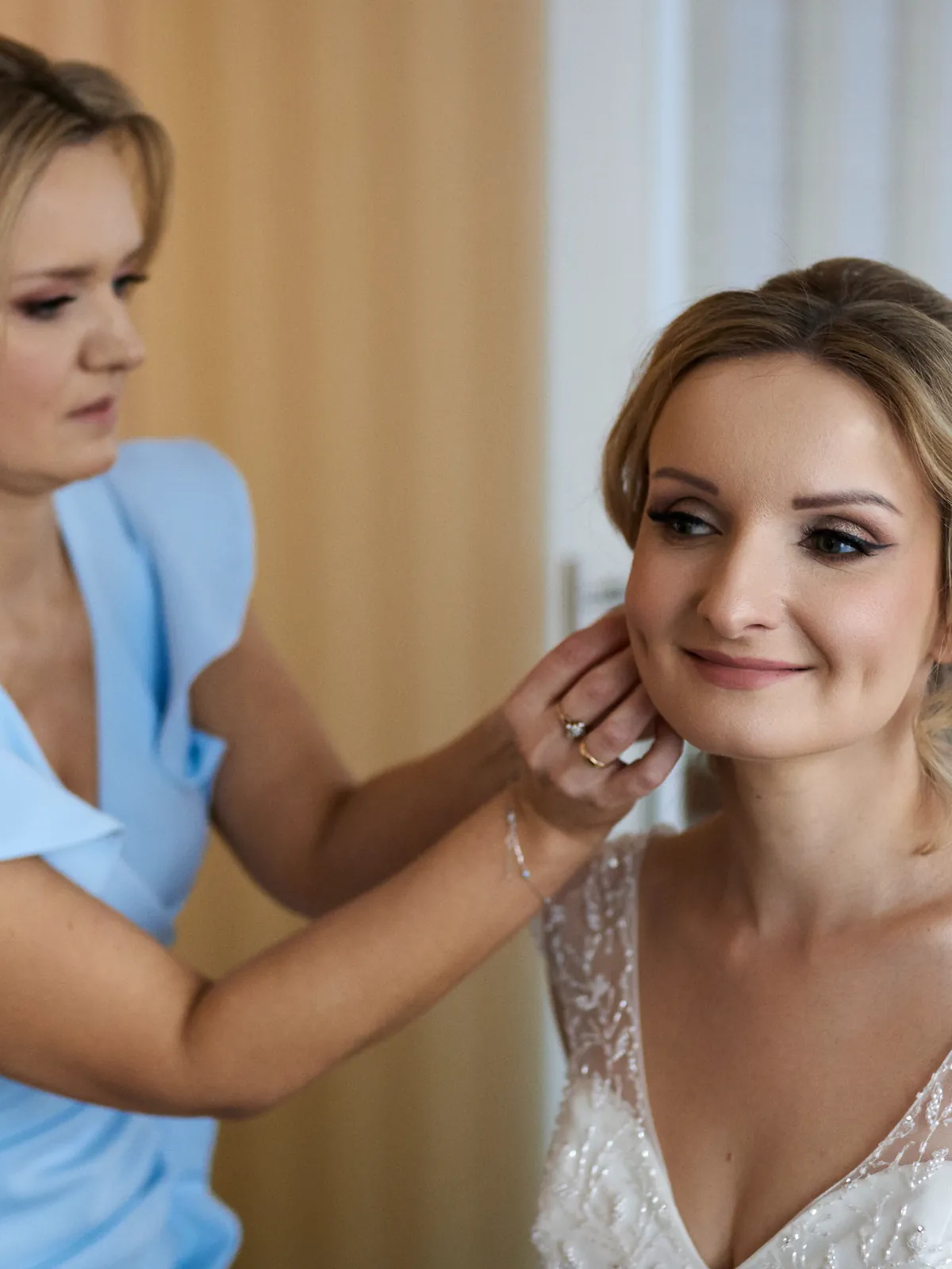 Panna Młoda - makijaż i fryzura ślubna, stylizacja Anna Popek